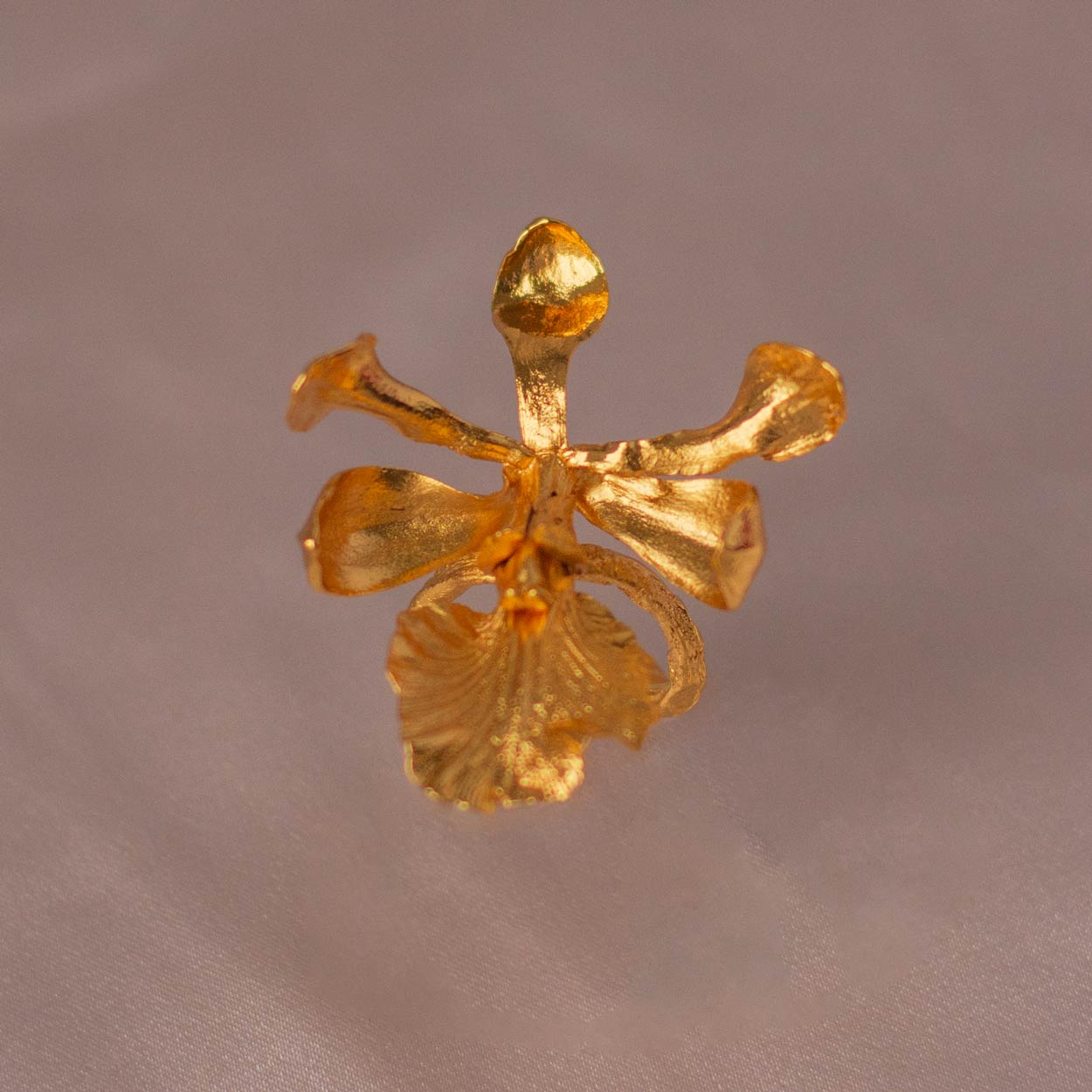 Encyclia Cordigera Orchid Ring in 24k Gold highlighting the natural elegance of the orchid and palm twig design.