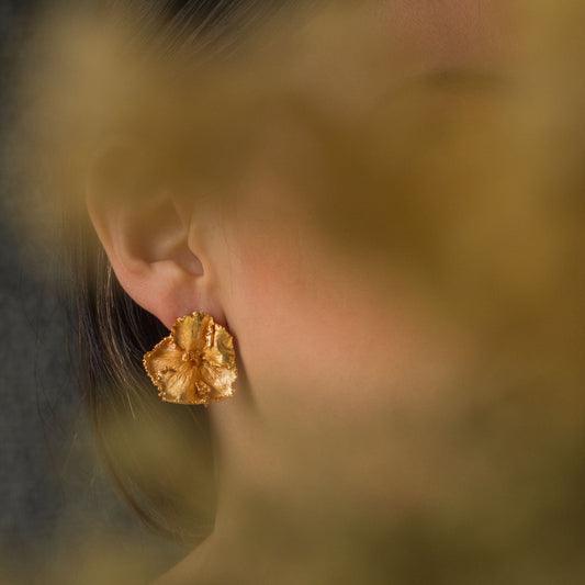 Aretes Topo Flor Ornamental