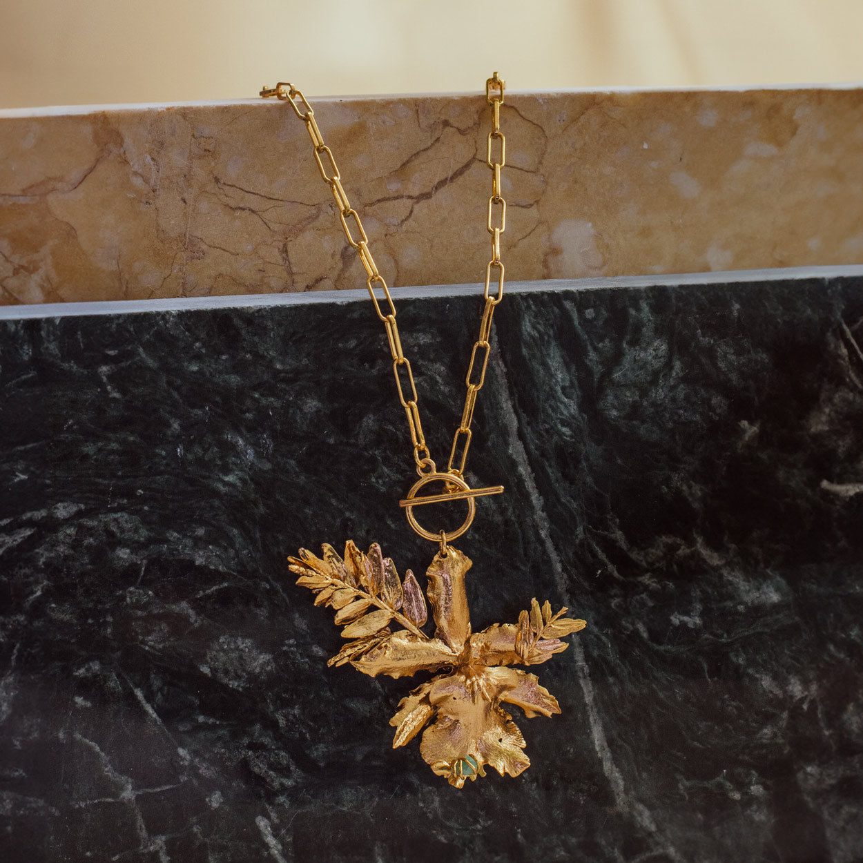 Collar Orquidea Odontoglossum Romeron Esmeralda