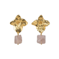 Aretes topo de hortensia real inmortalizada en oro 24k con cuarzo en bruto, joyería botánica artesanal colombiana