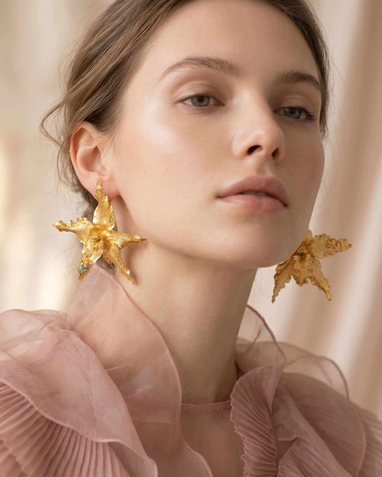 Aretes Orquidea Crispum Sauco Esmeralda