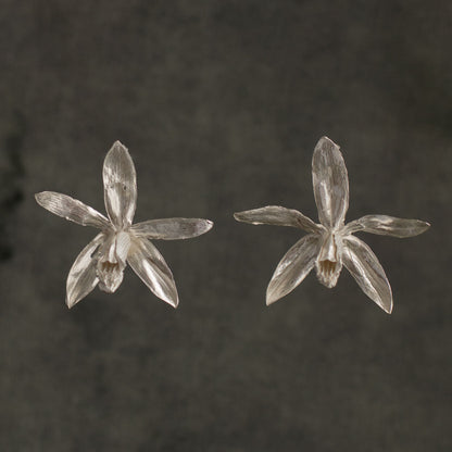 Elegant Nun’s Veil Orchid Earrings crafted in 925 eco-friendly silver, capturing the essence of a blooming garden