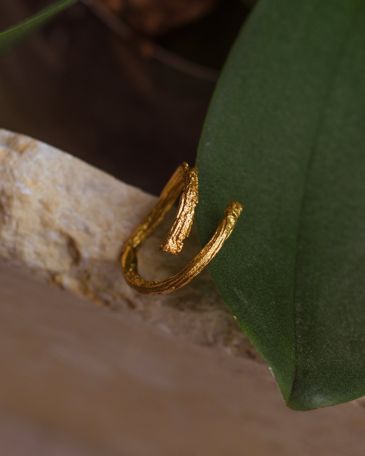 Elegant Twig Ring in 24K gold plating, a unique piece that brings the beauty of nature into artisanal sophistication