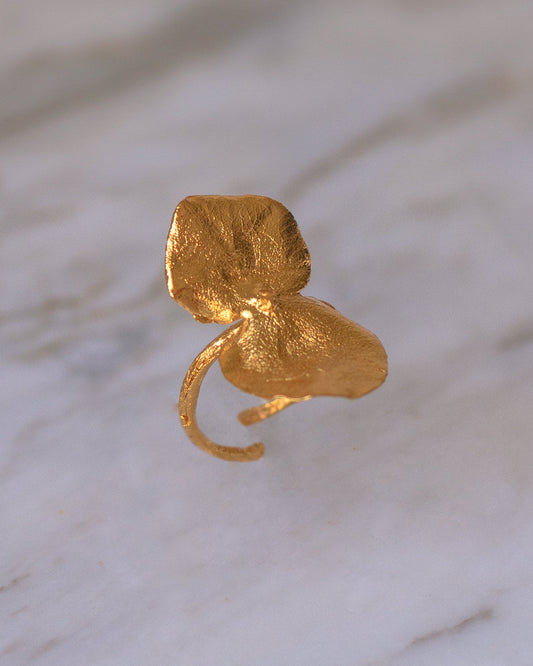 Unique Immortalized Eucalyptus Leaf Ring in 24K gold plating, reflecting the freshness and serenity of nature in a piece of sustainable jewelry